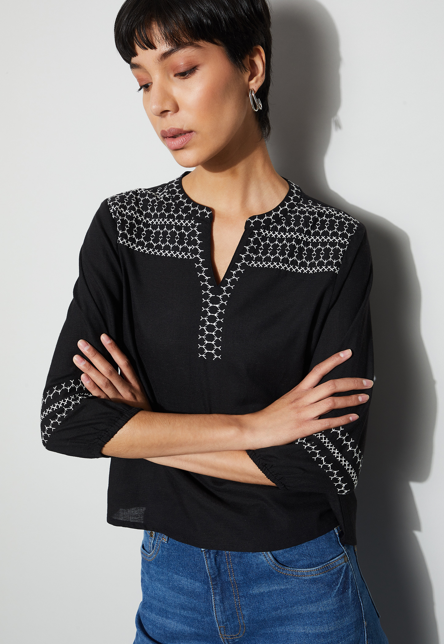 FAME FOREVER Embroidered Top-picture-16