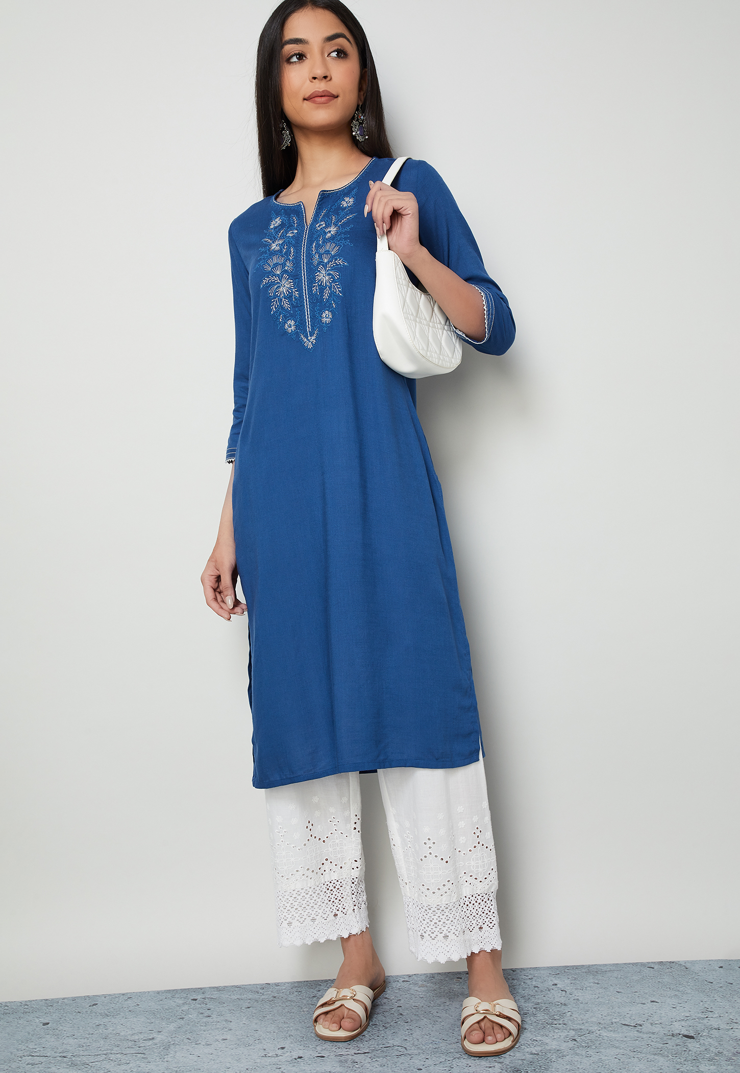 MELANGE Embroidered Straight Kurta-picture-23
