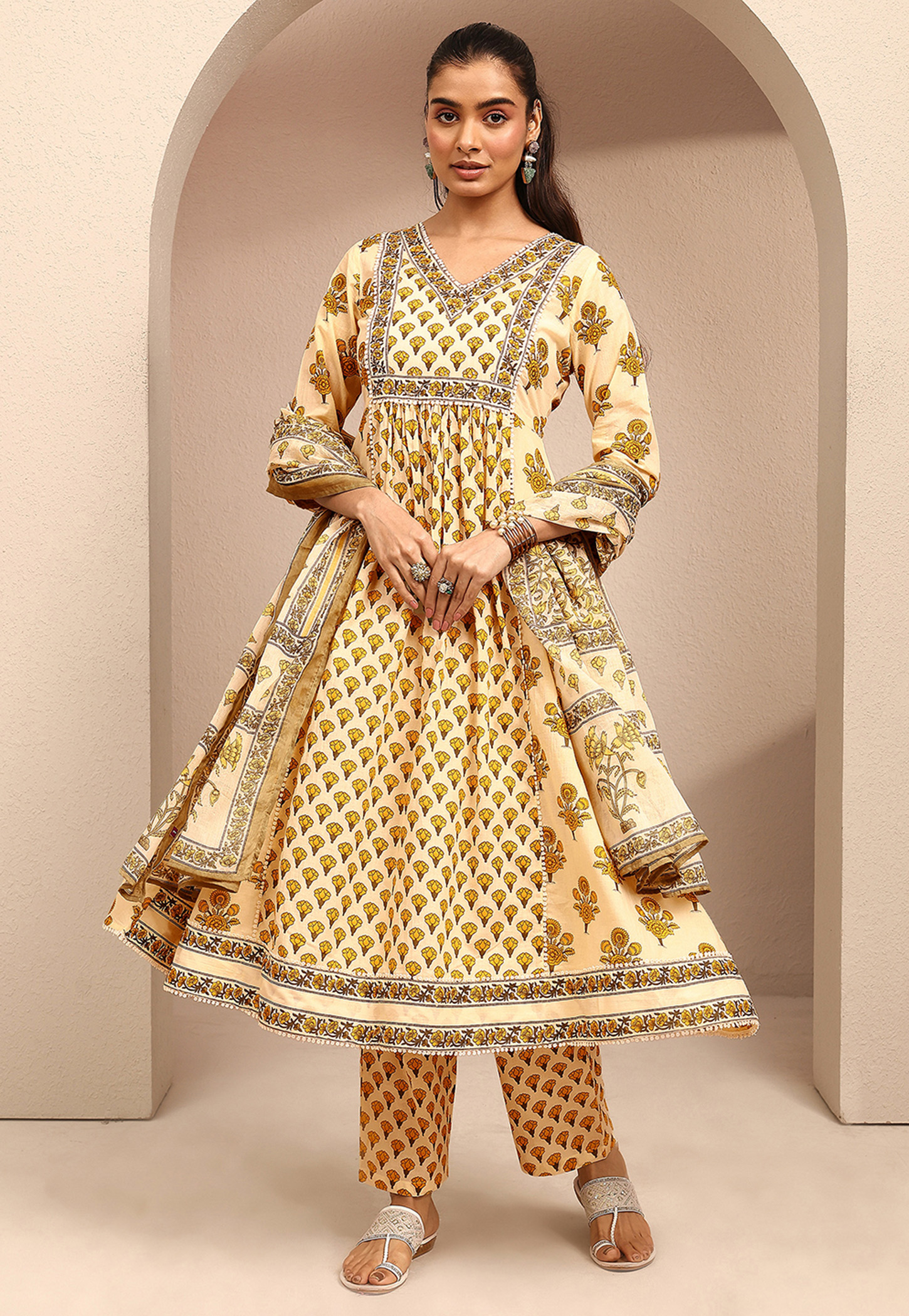 LIBAS Ethnic Motif Print A-line Kurta Set-picture-18
