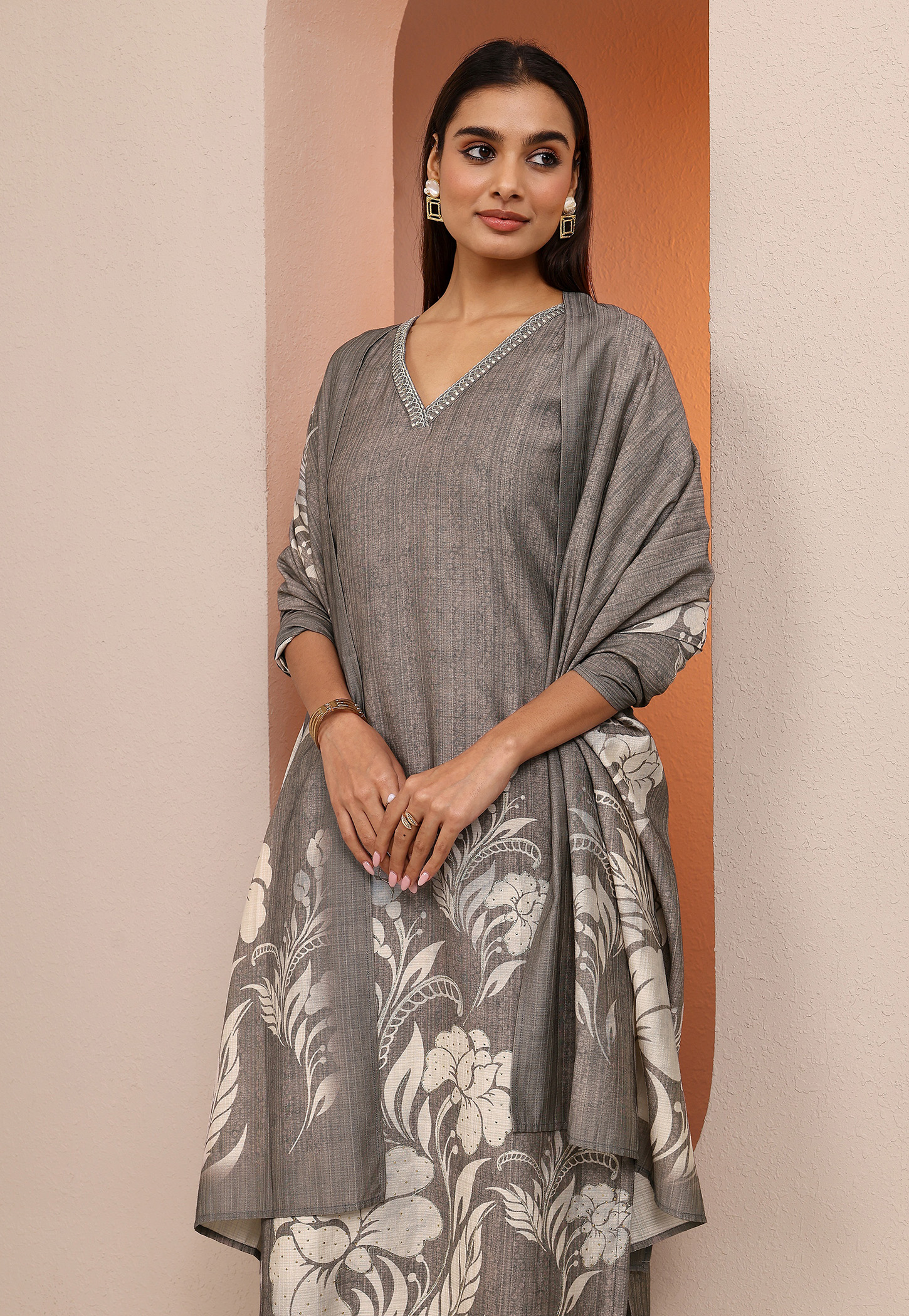 LIBAS Woven Design Straight Kurta Set-picture-12