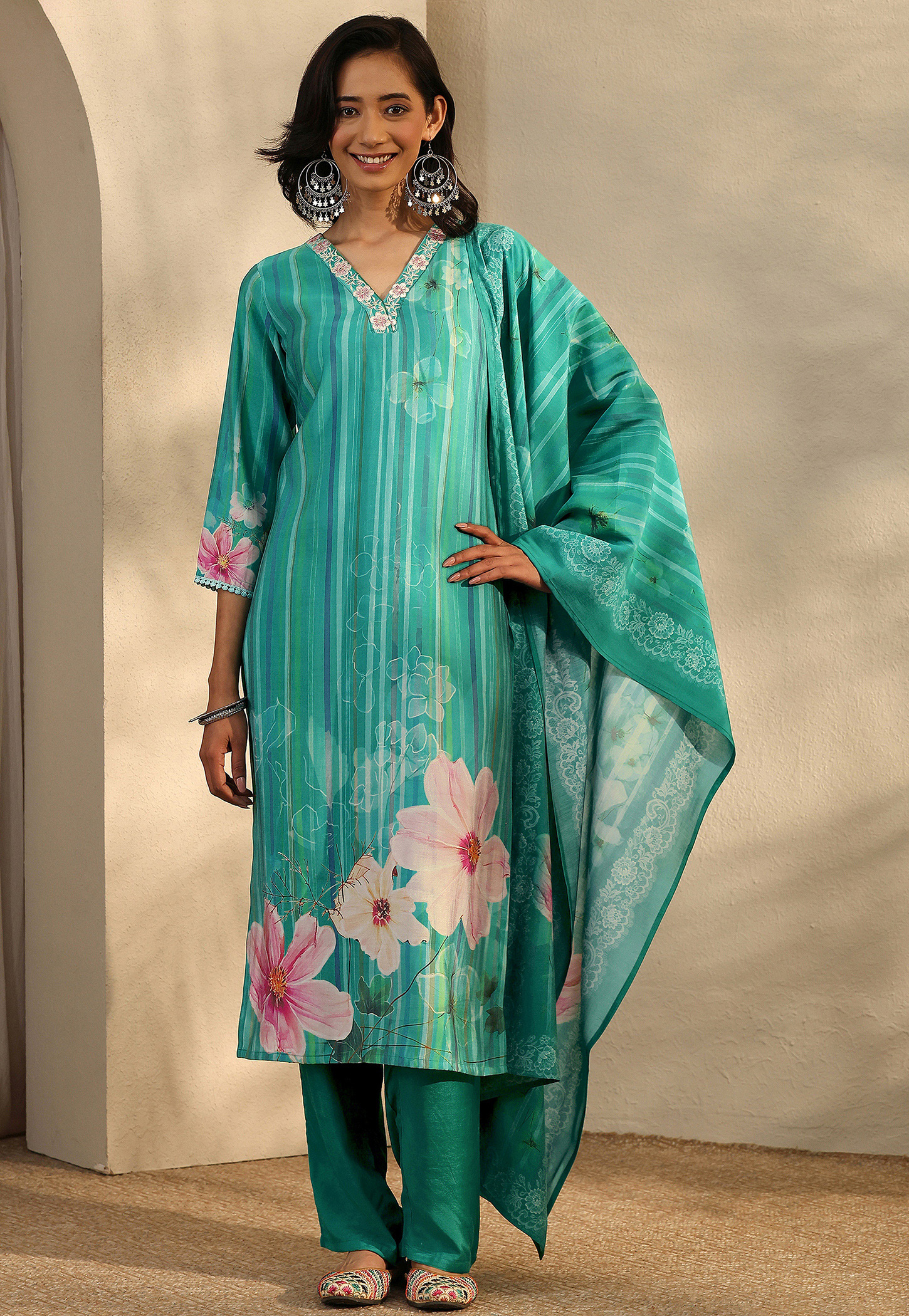 LIBAS Floral Print Straight Kurta Set-picture-22