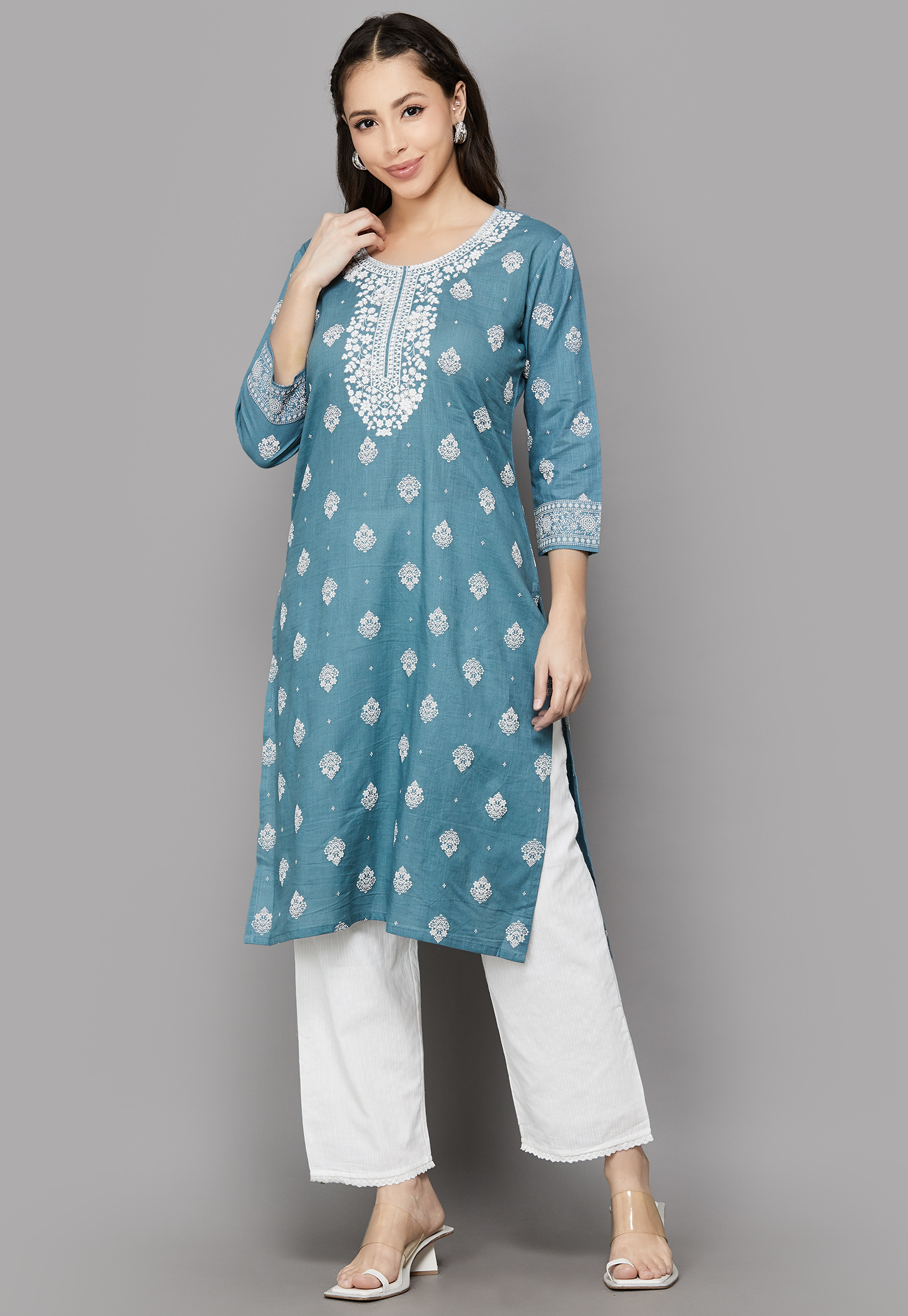 SPAN Ethnic Motif Embroidered Straight Kurta-picture-5