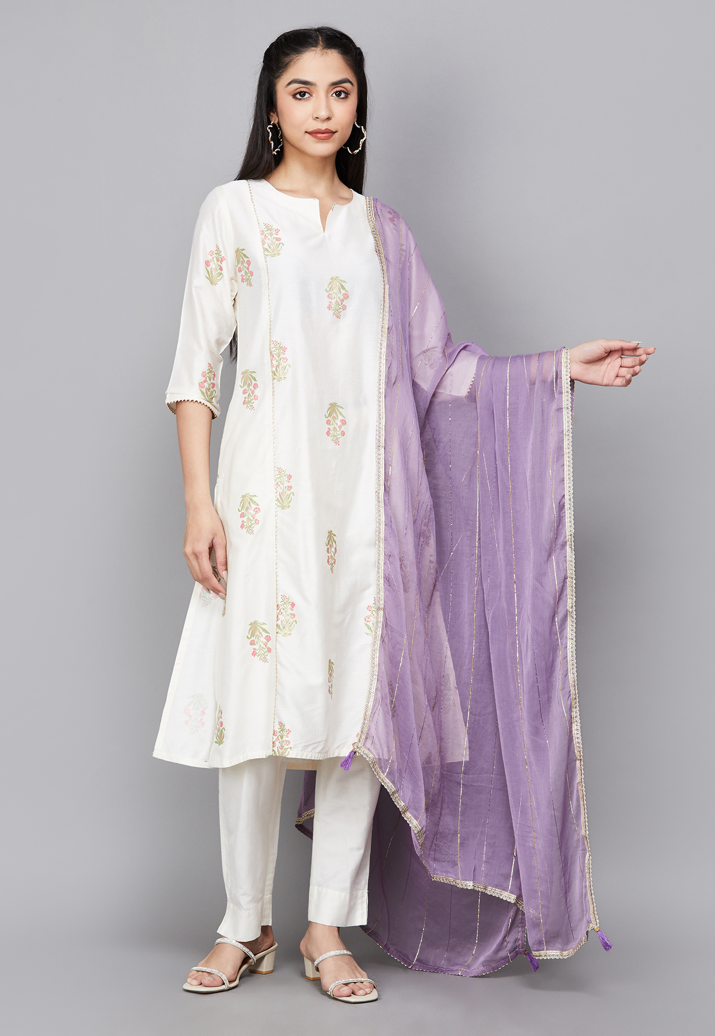 SPAN Embellished Dupatta-picture-12