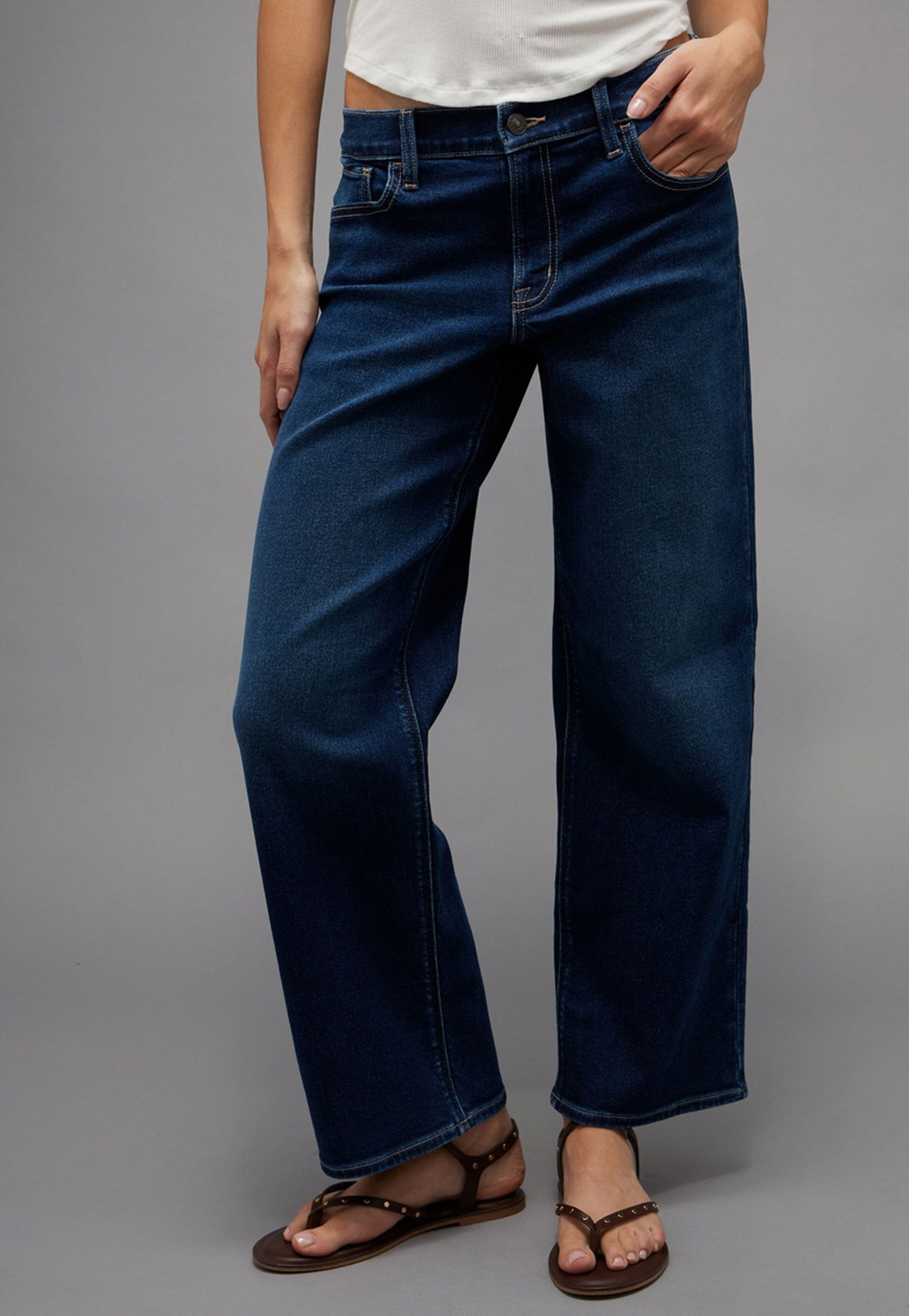 AMERICAN EAGLE Solid Straight Fit Jeans-picture-30