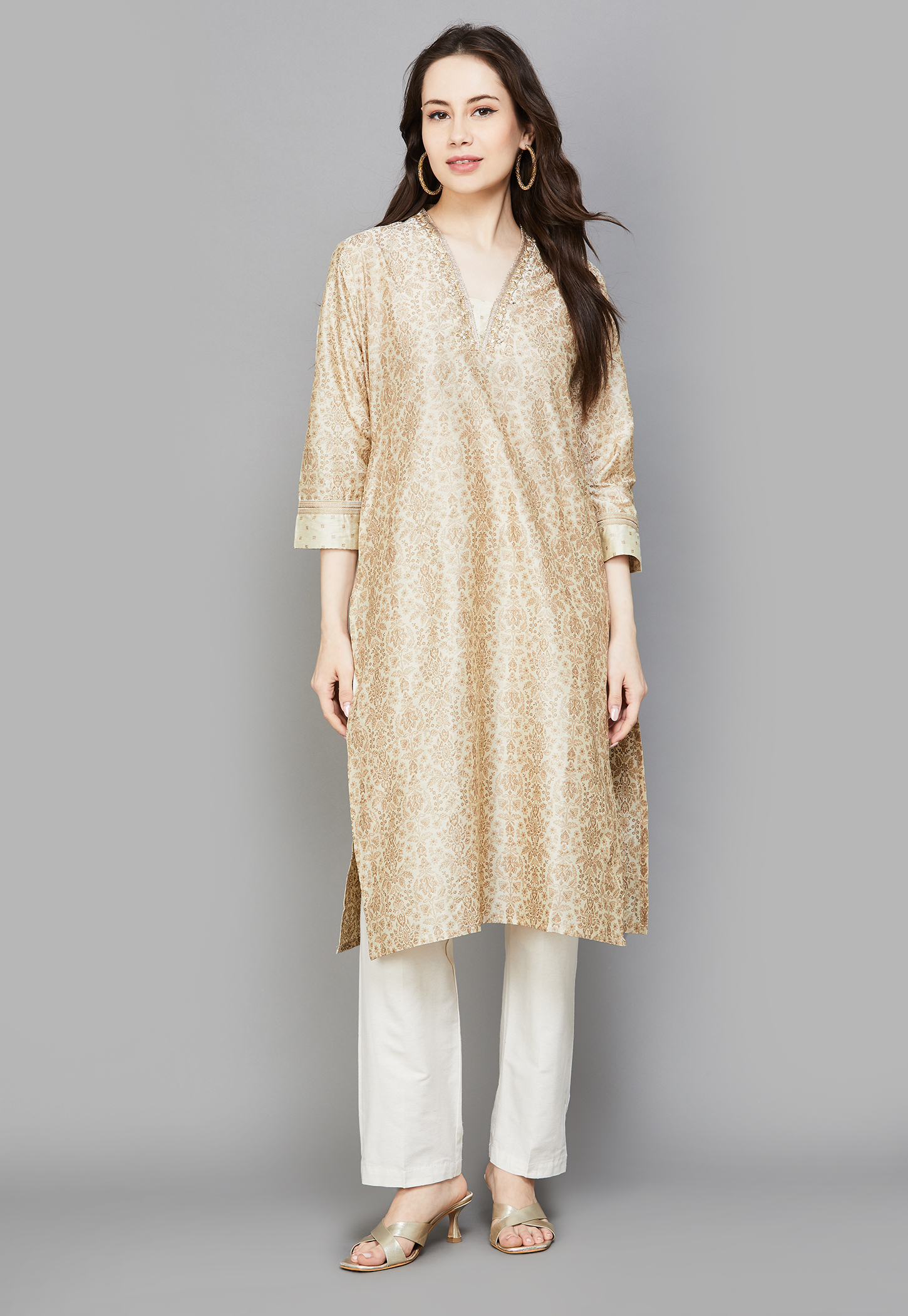 SPAN Ethnic Motif V-Neck 3/4th Sleeves Straight Kurta-picture-28