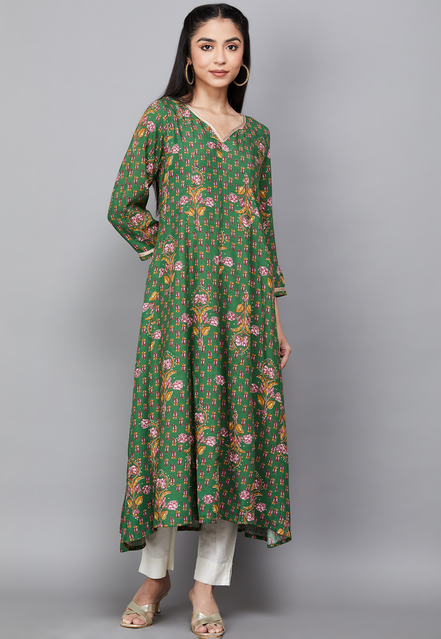 W Ethnic Motif Notched Neck 3/4th Sleeves Anarkali Kurta-picture-25