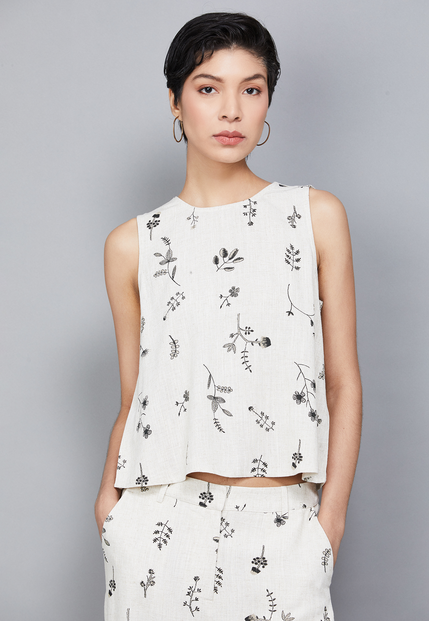 ONLY Embroidered Sleeveless Top-picture-42