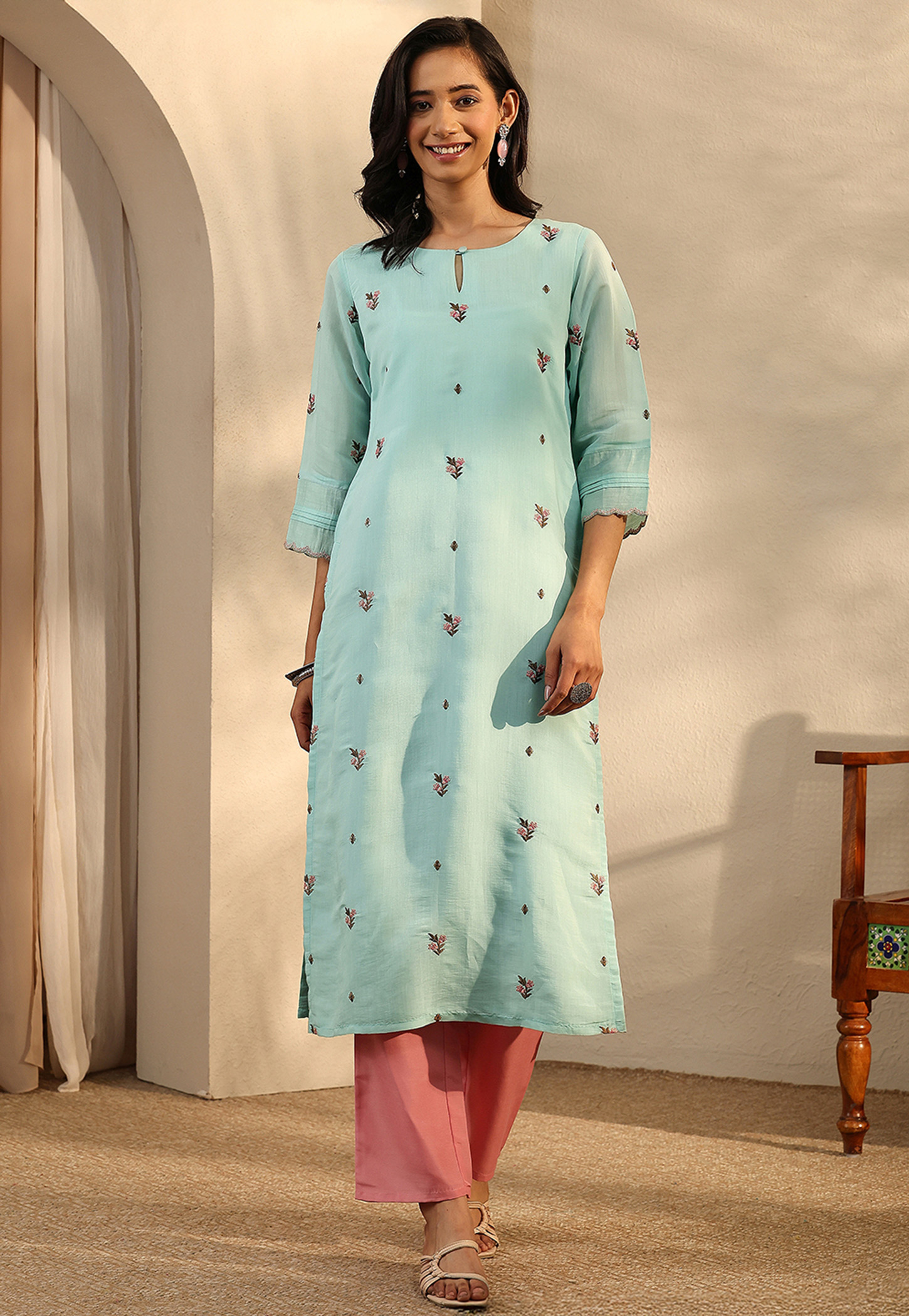 LIBAS Embroidered Straight Kurta-picture-21