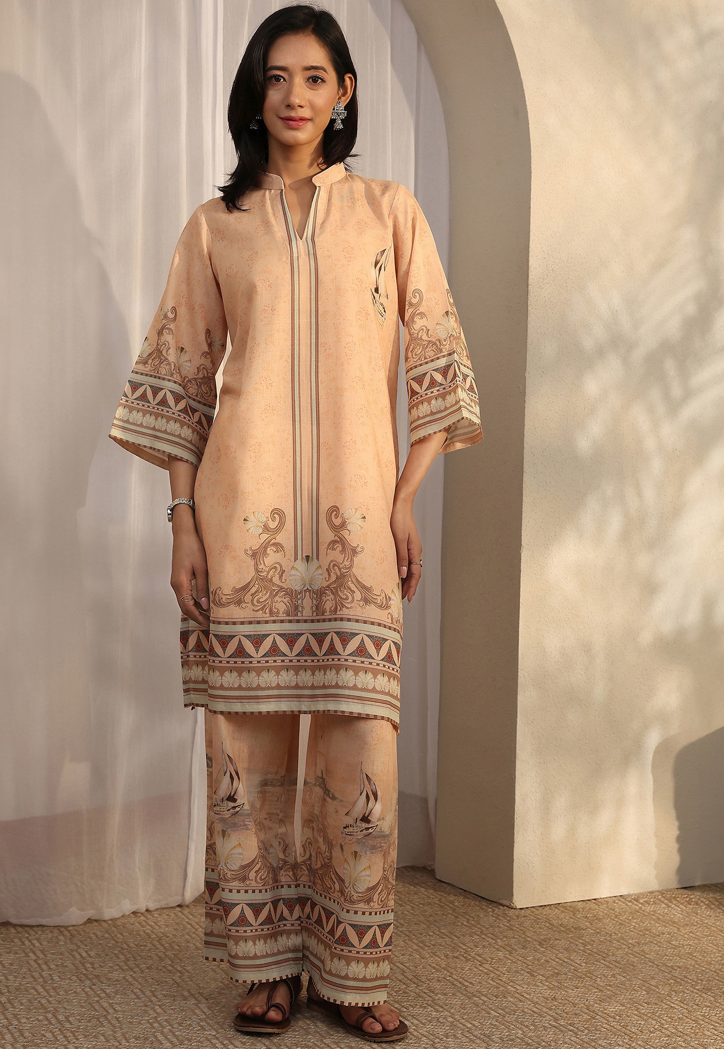 LIBAS Ethnic Motif Kurta Set-picture-25