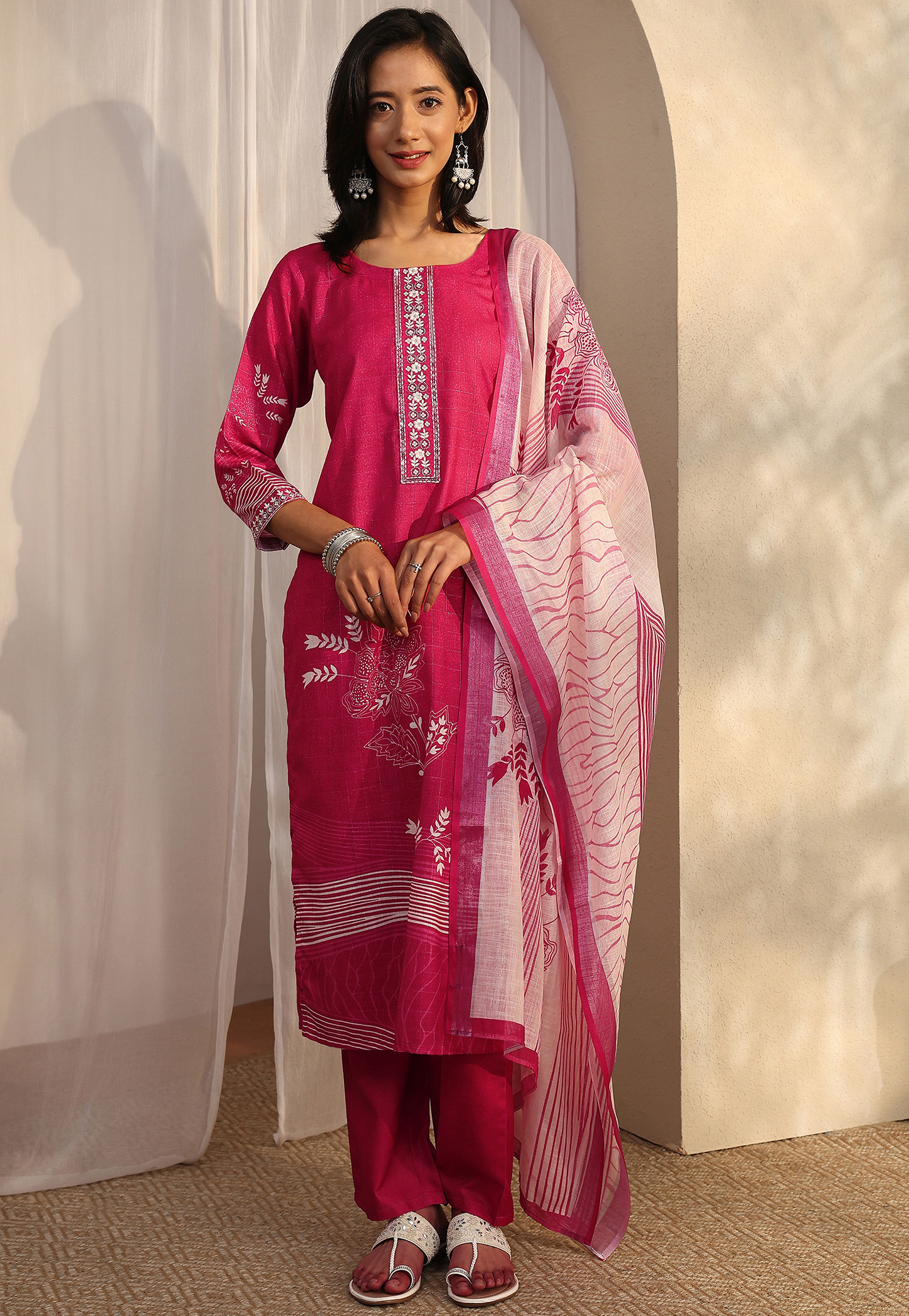 LIBAS Embroidered Kurta Set-picture-35