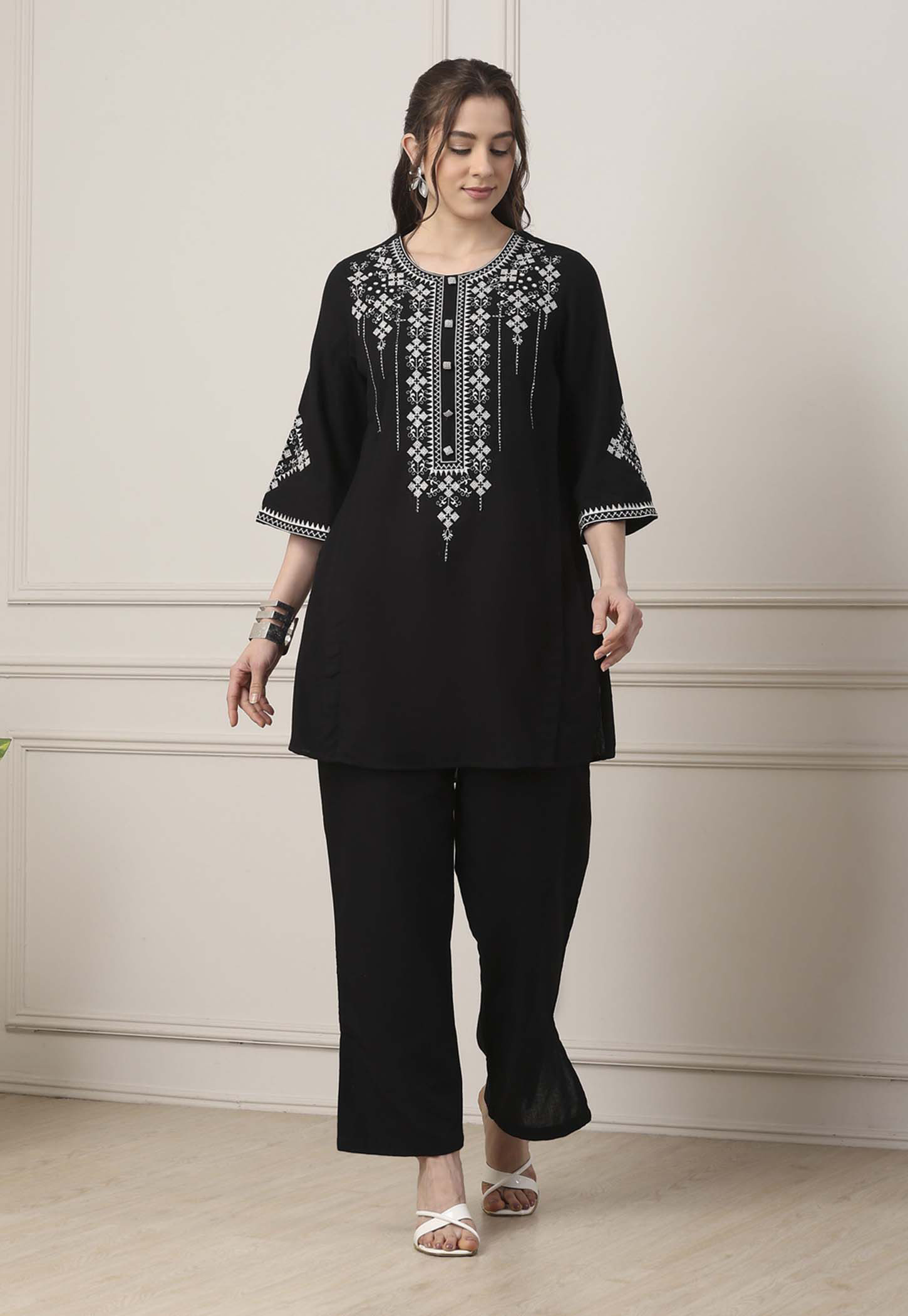 BIBA Embroidered Kurti Set-picture-35
