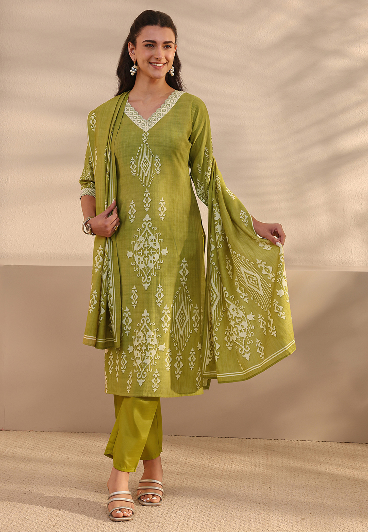 LIBAS Ethnic Motif Straight Kurta Set-picture-32