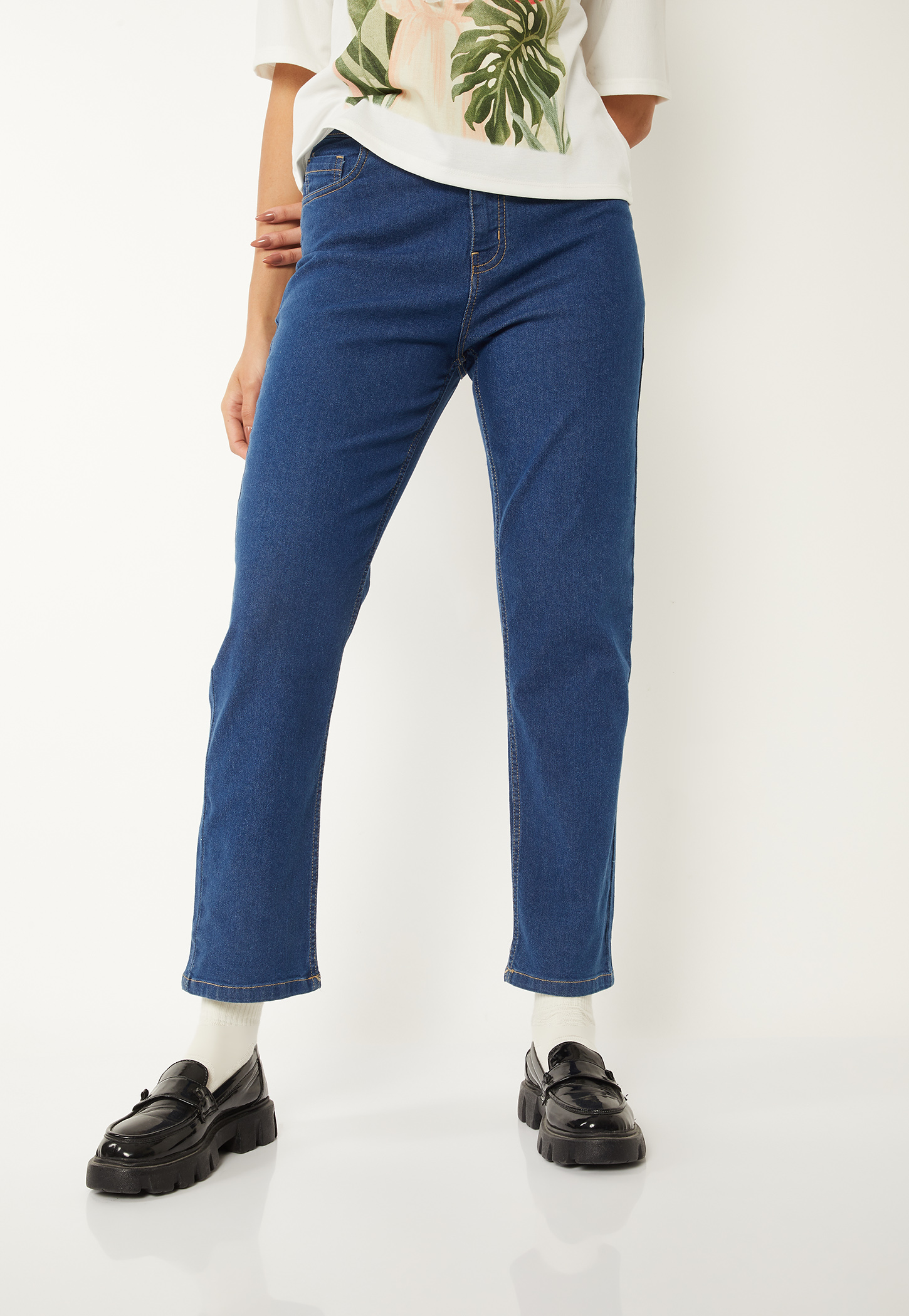 Women Solid Slim Straight Jeans-picture-44