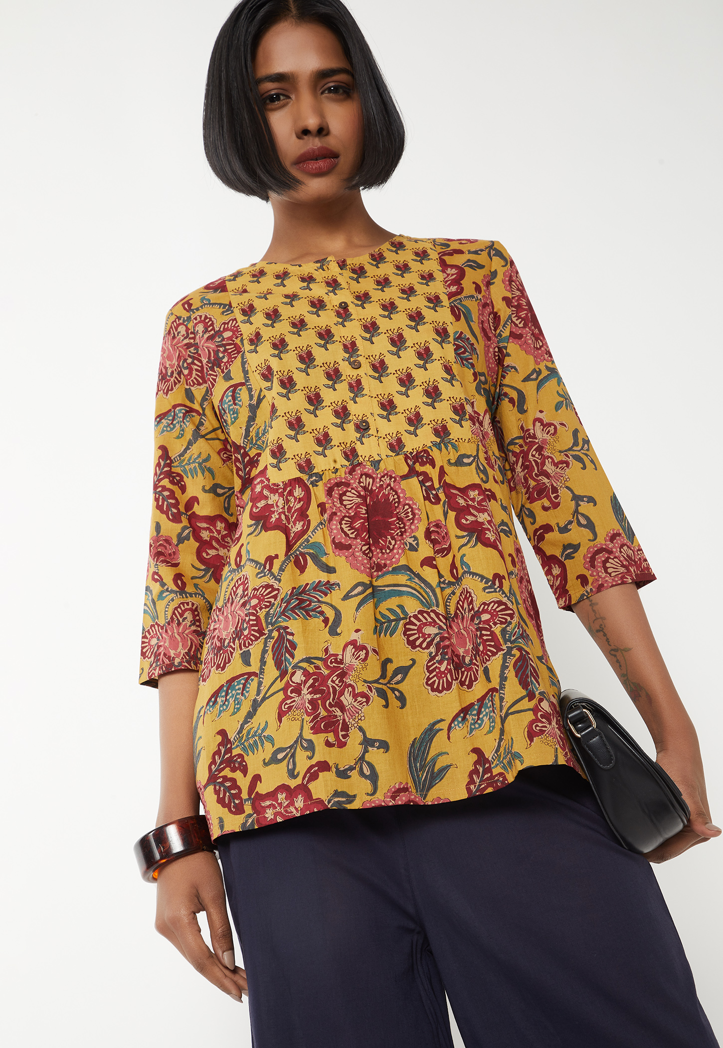 Women Printed Short Kurti-image-2