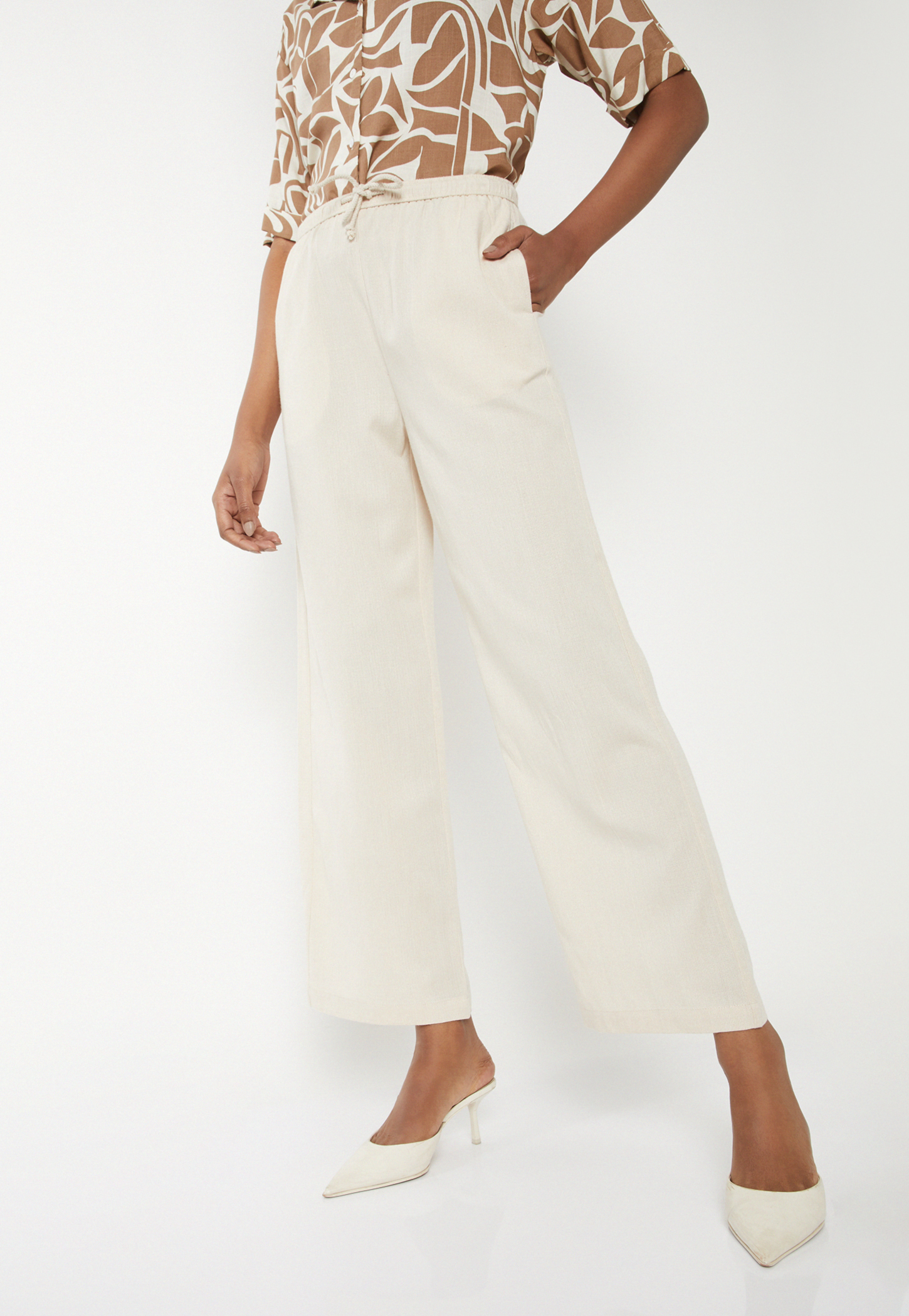 Women Solid Wide Leg Trousers-picture-36