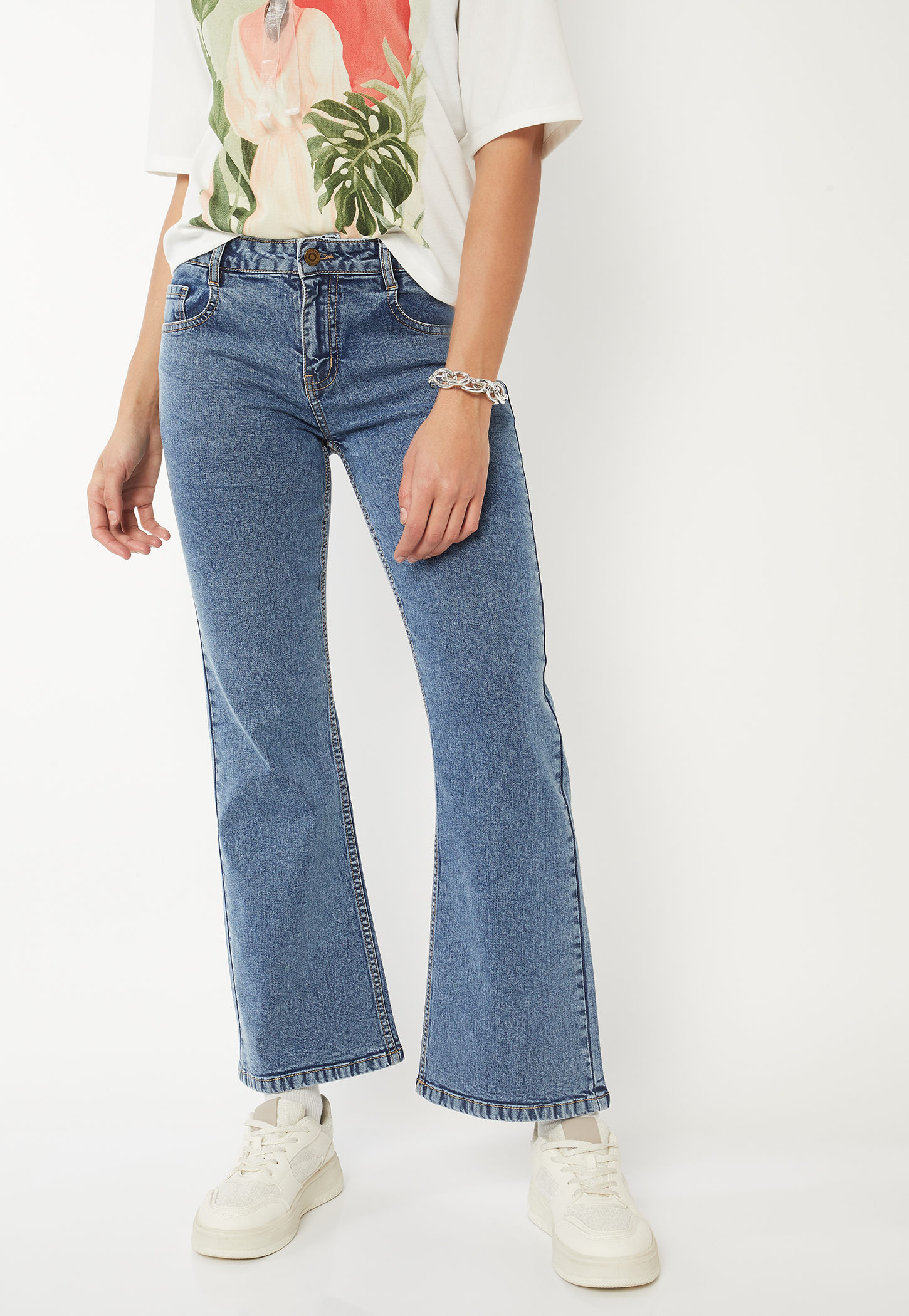 Women Washed Flared Jeans-picture-52