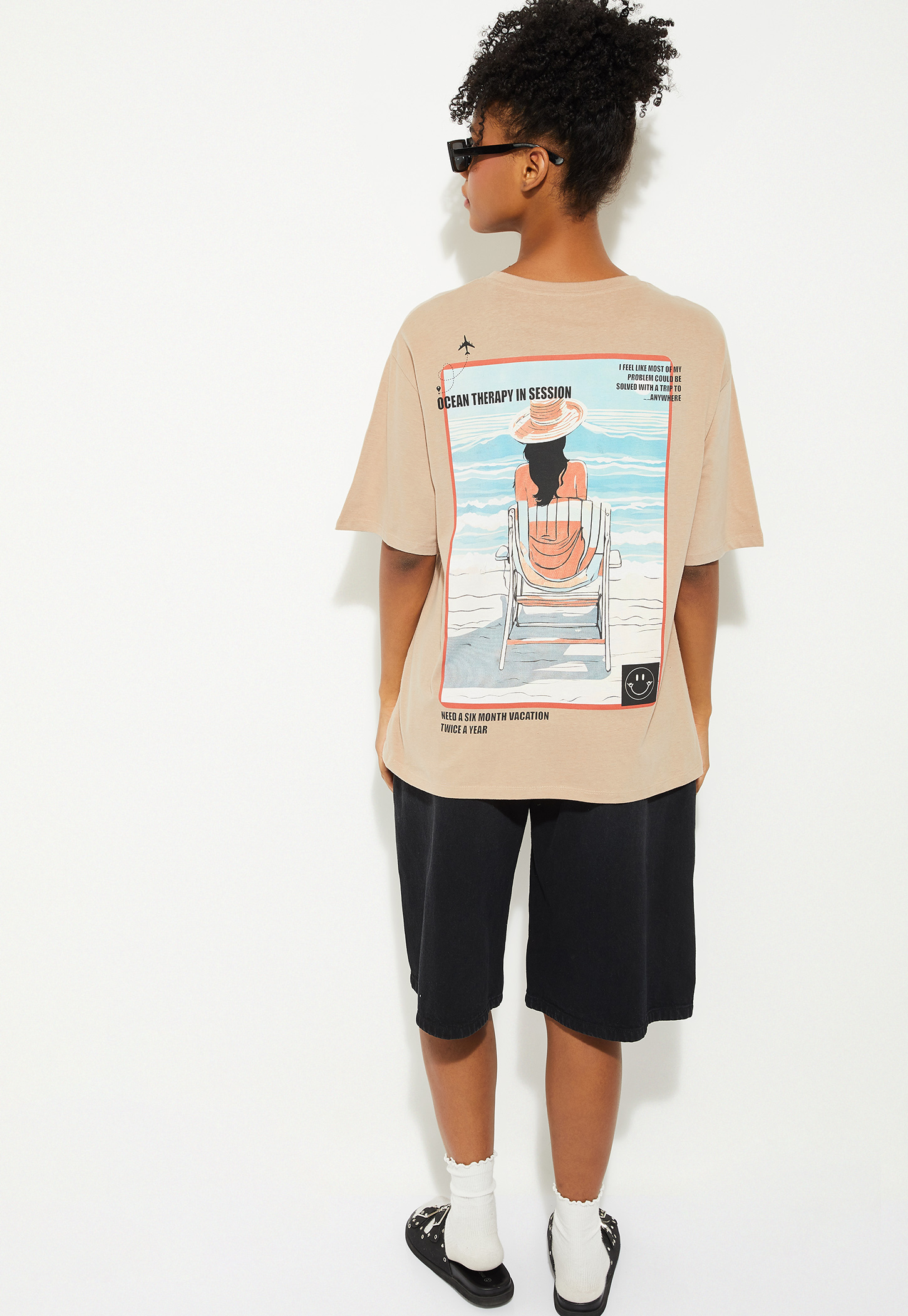 URB_N Women Back Graphic Relaxed Fit T-shirt-picture-17