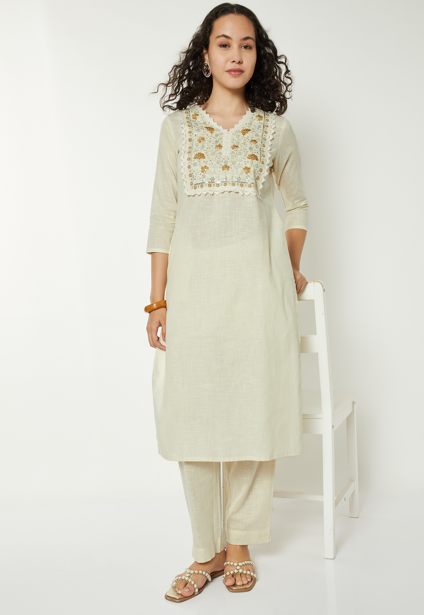Women Embroidered Straight Kurta Set-picture-42