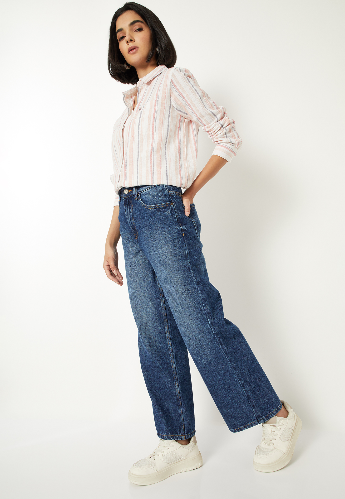 Women Washed Wide Leg Jeans-picture-12