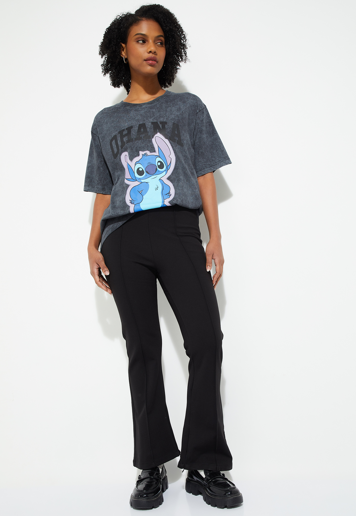 Women Solid Kick Flare Trousers-image-24