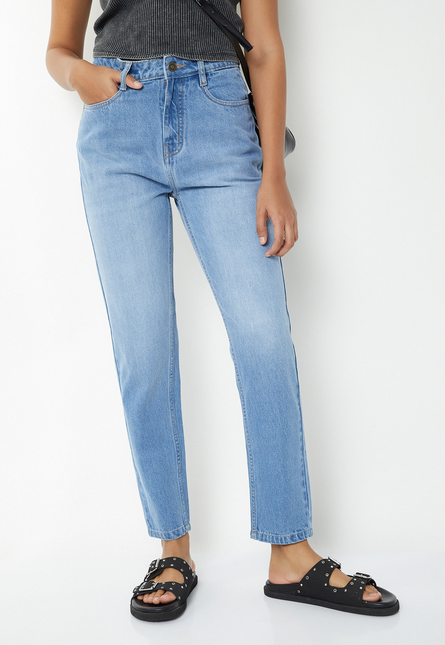 Women High Rise Mom Fit Jeans