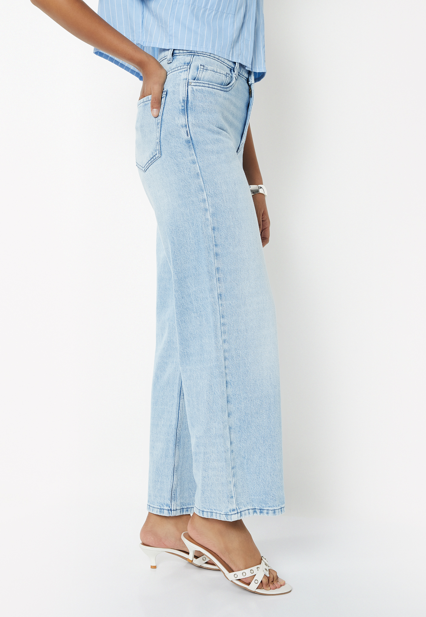 Women Light Wash Mid Rise Wide Leg Jeans-picture-51